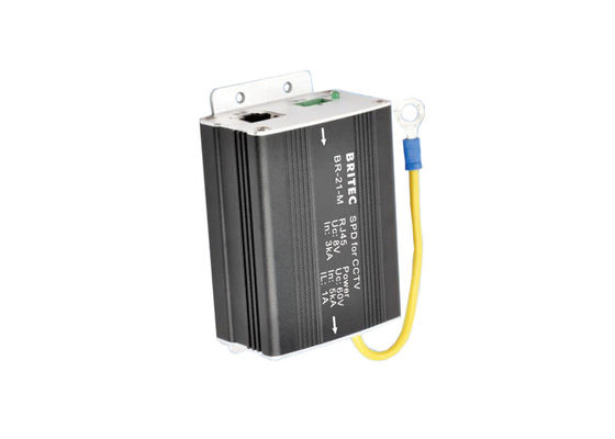 Устройство для защиты от перенапряжения 10 кА с быстрой реакцией, многоступенчатая защита и низкая потеря вставки для систем видеонаблюдения